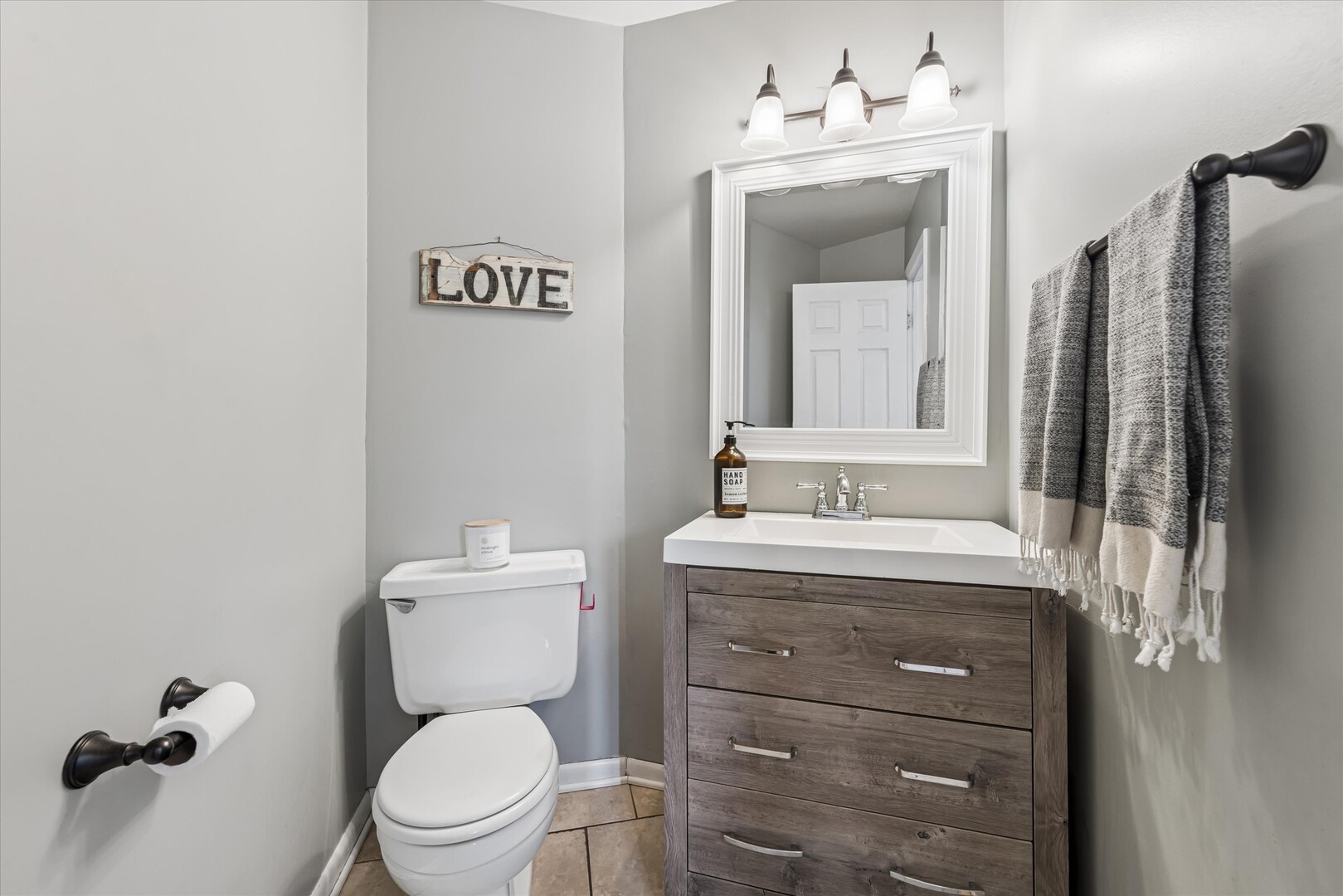 20 Oak Tree Court #20, Elmhurst, IL 60126