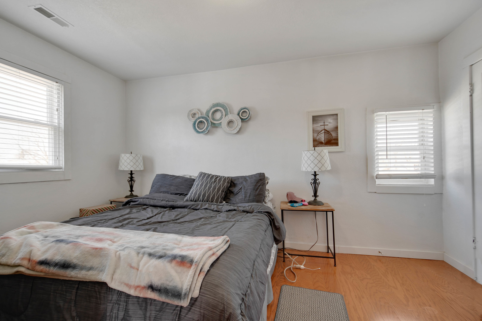 1708 N Center Street, Crest Hill, IL 60403