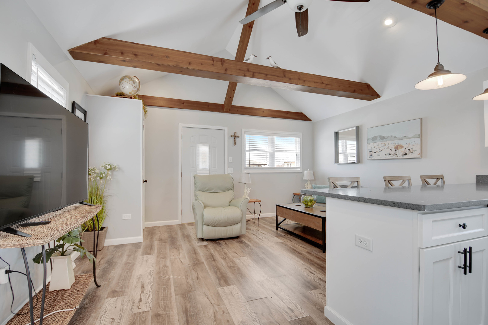 1708 N Center Street, Crest Hill, IL 60403