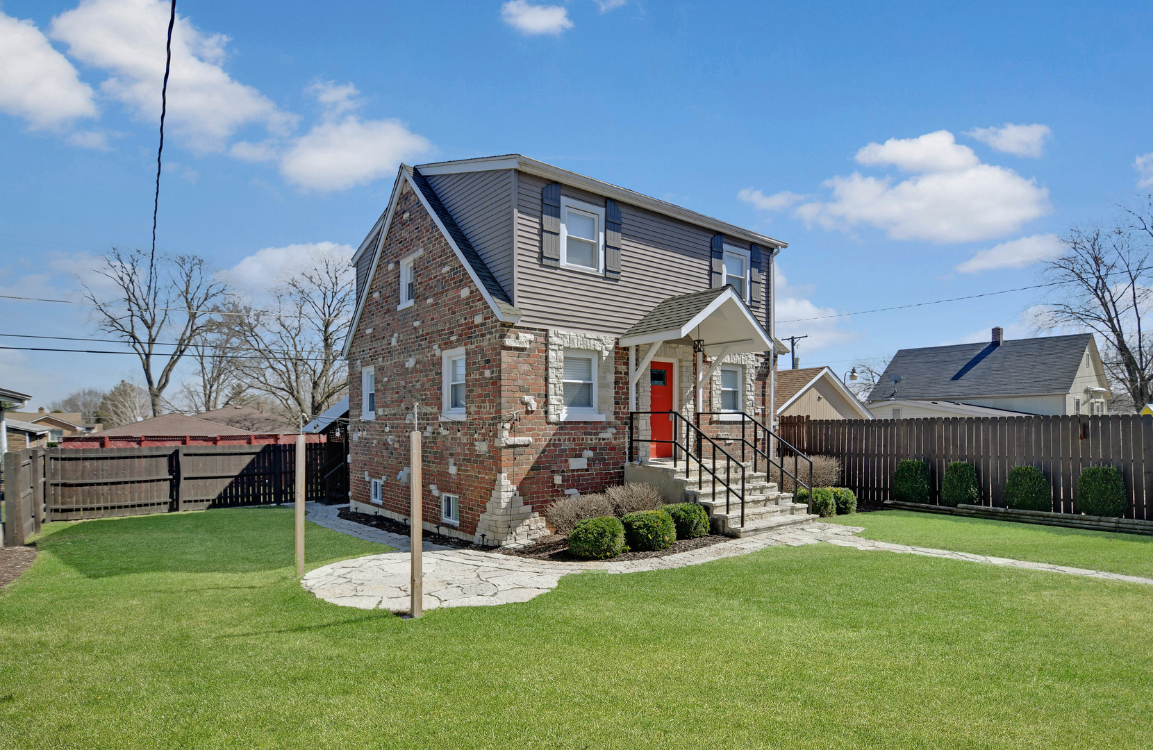 1708 N Center Street, Crest Hill, IL 60403