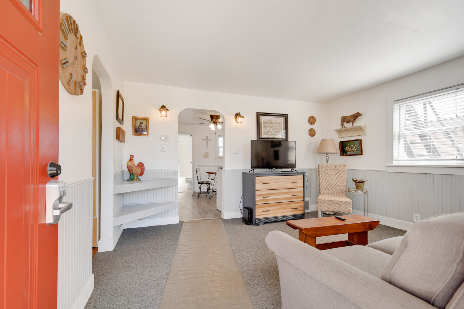 1708 N Center Street, Crest Hill, IL 60403