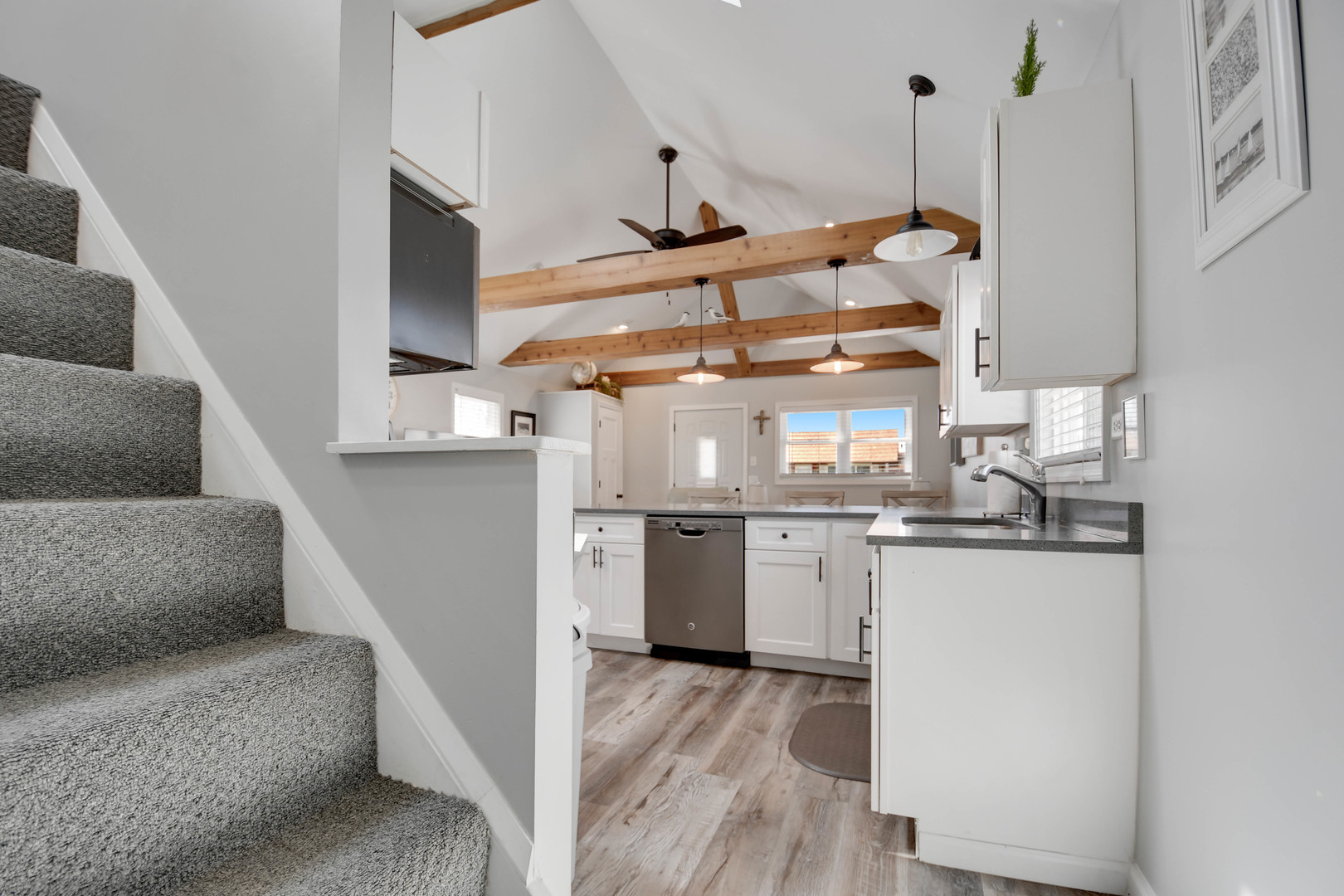 1708 N Center Street, Crest Hill, IL 60403