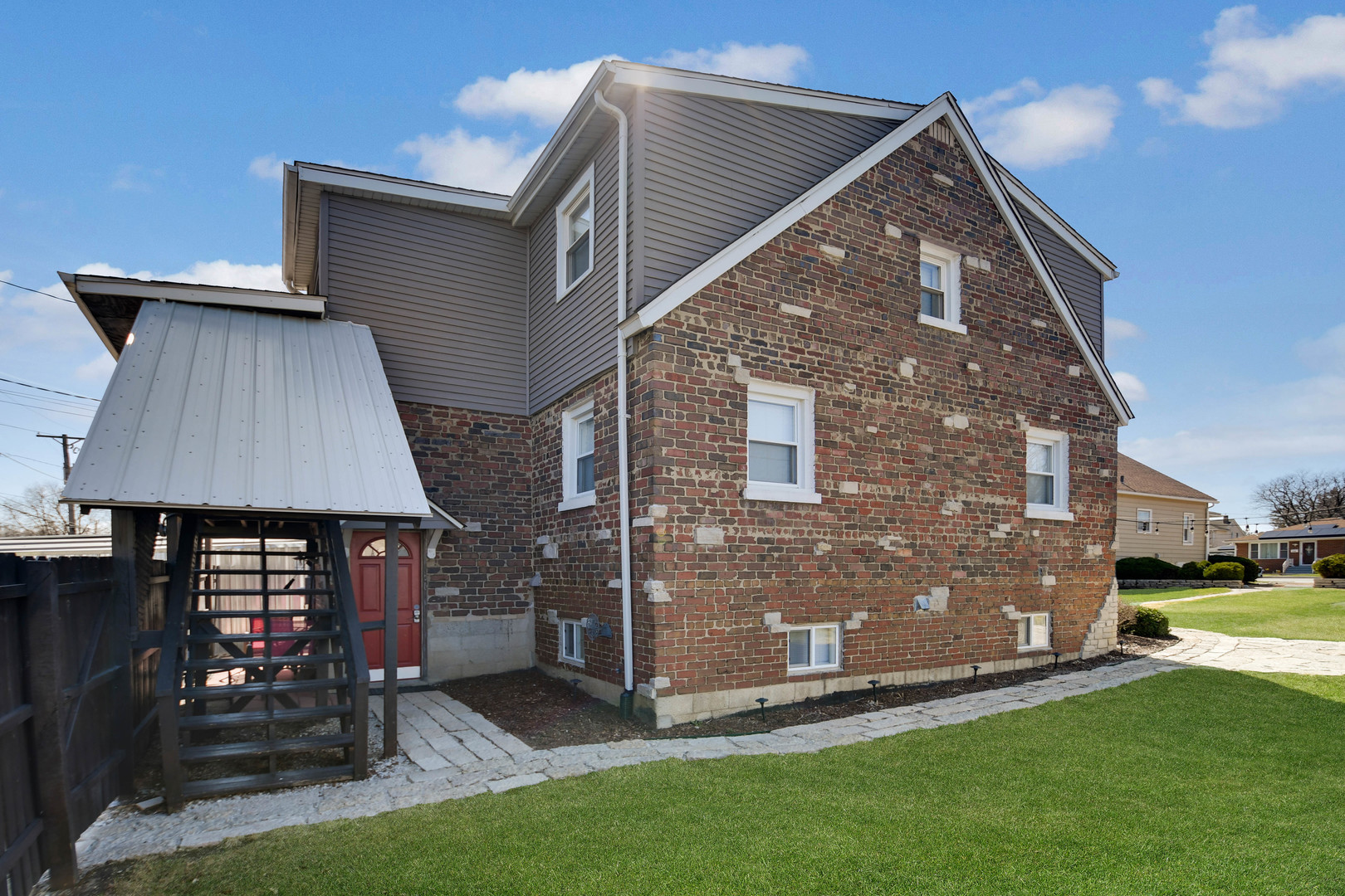 1708 N Center Street, Crest Hill, IL 60403