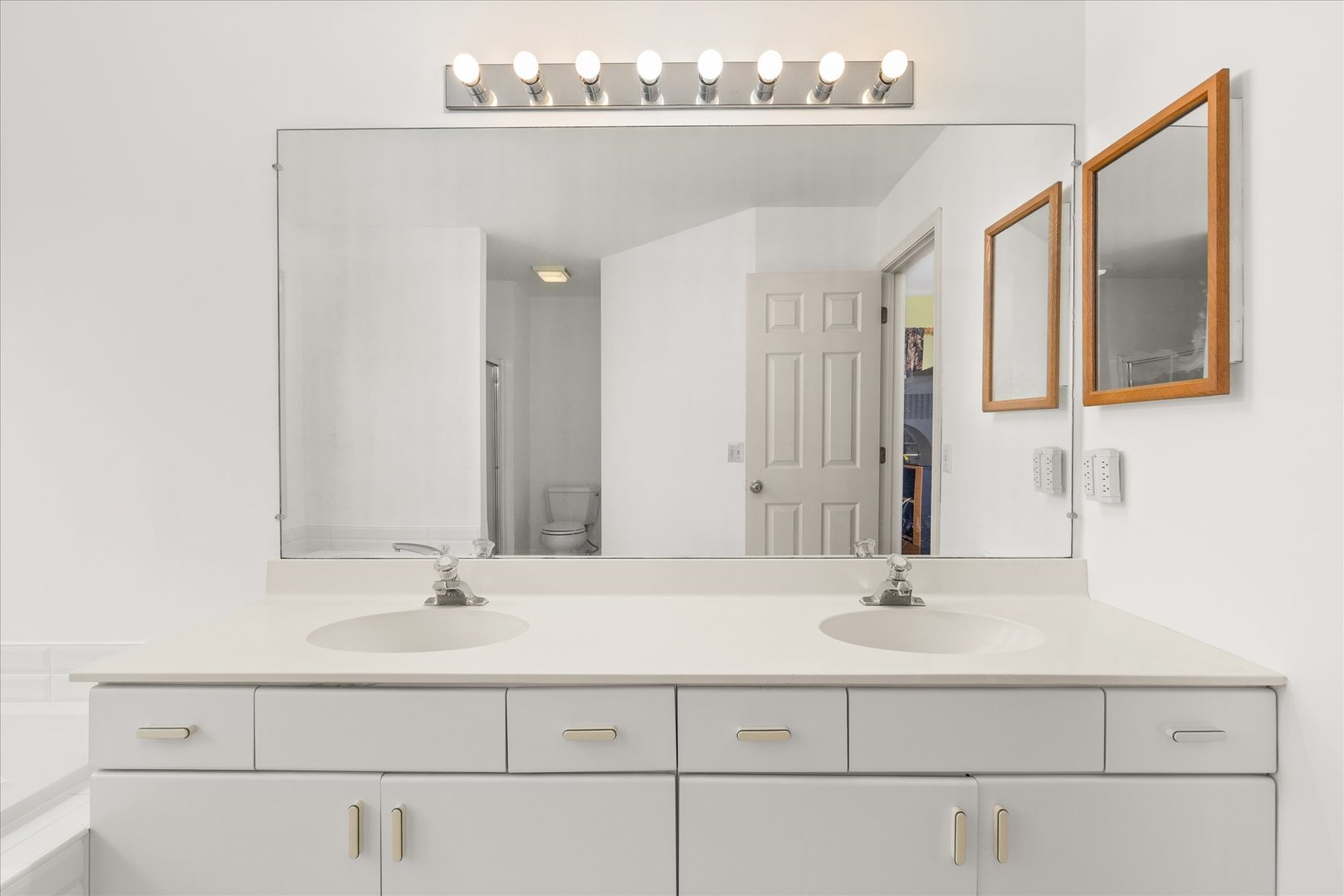 122 Cinderford Court, Oswego, IL 60543