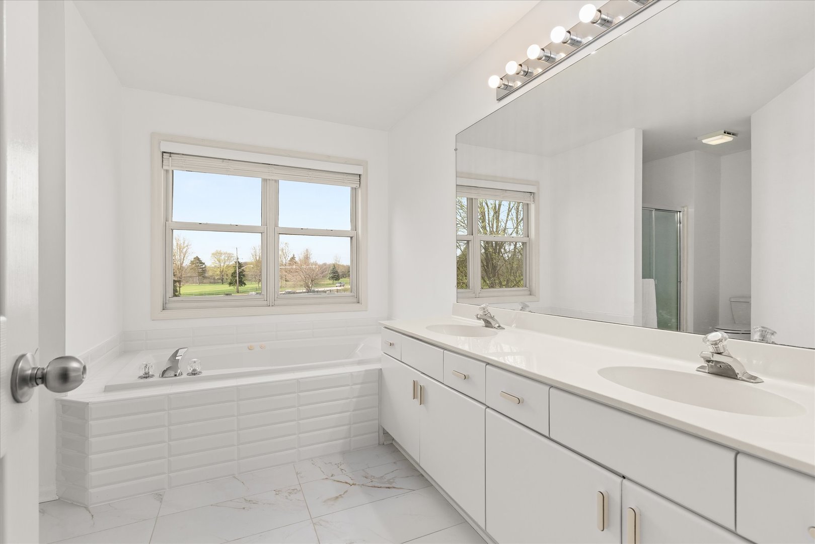 122 Cinderford Court, Oswego, IL 60543