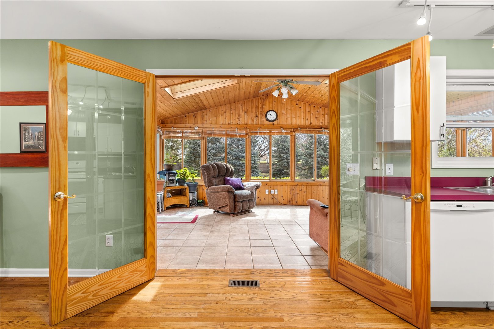 122 Cinderford Court, Oswego, IL 60543