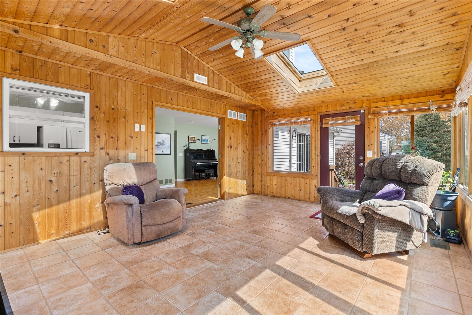 122 Cinderford Court, Oswego, IL 60543