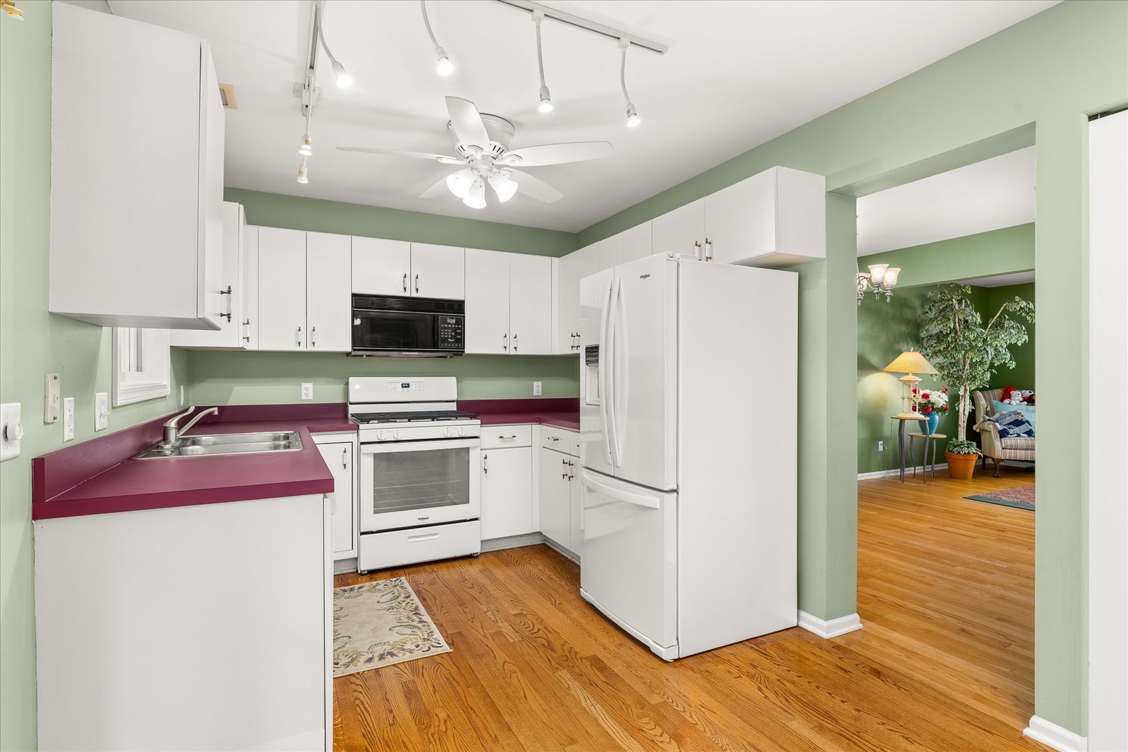 122 Cinderford Court, Oswego, IL 60543