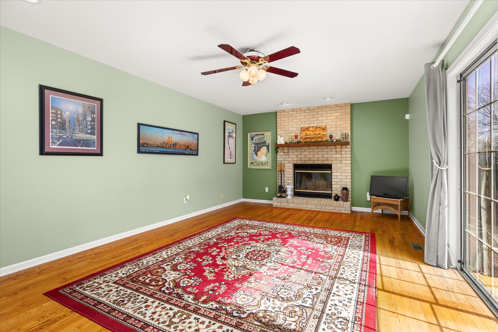 122 Cinderford Court, Oswego, IL 60543