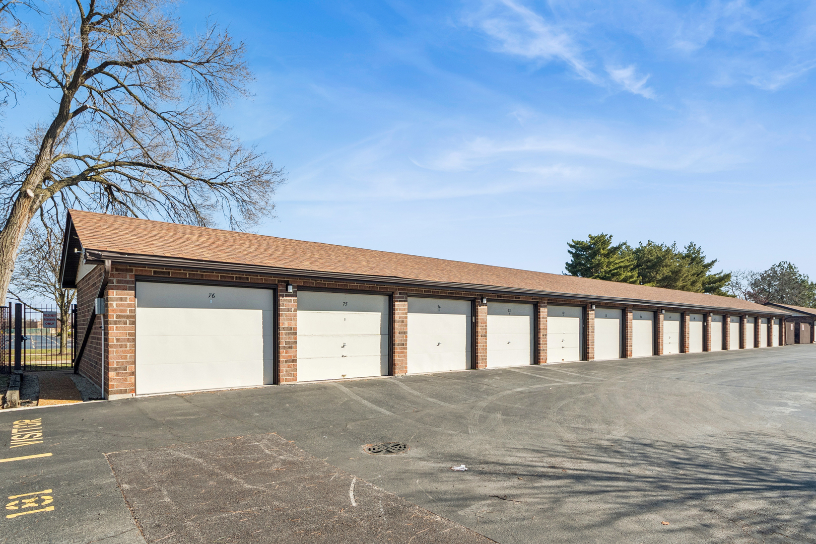 5024 Circle Court #1002, Crestwood, IL 60418