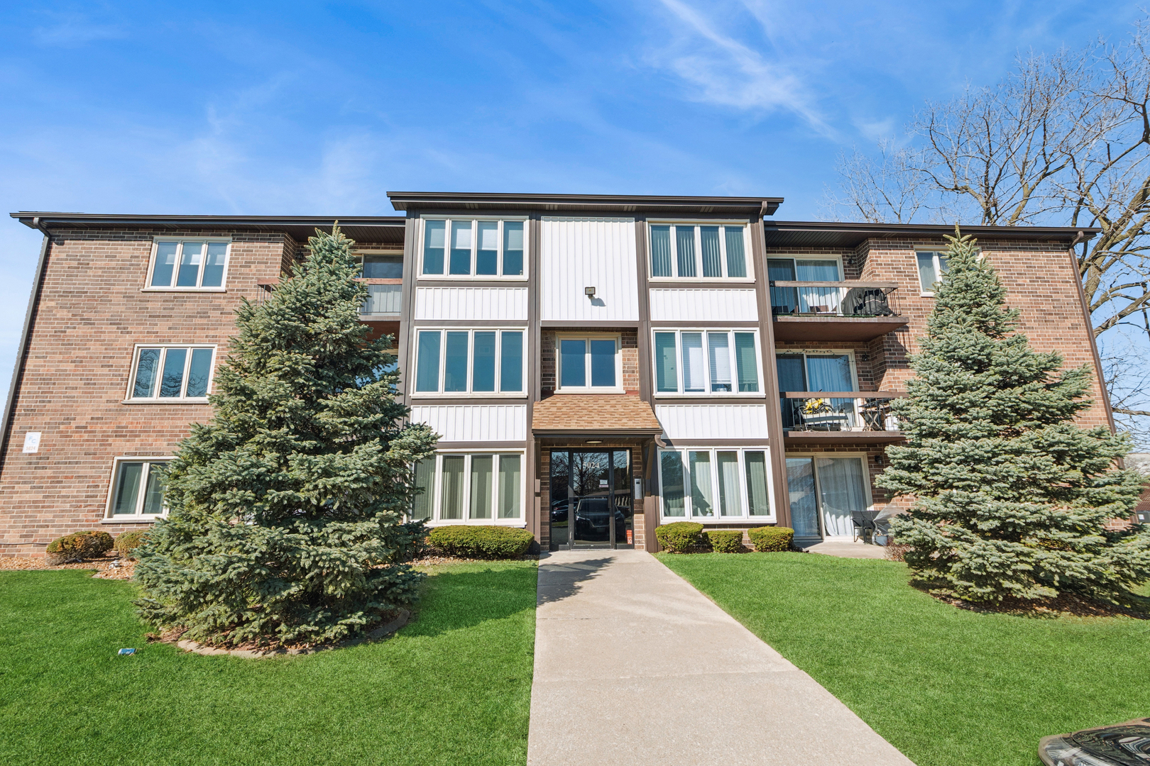 5024 Circle Court #1002, Crestwood, IL 60418