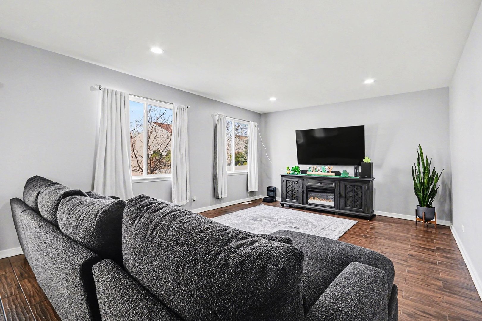 14450 Independence Drive, Plainfield, IL 60544