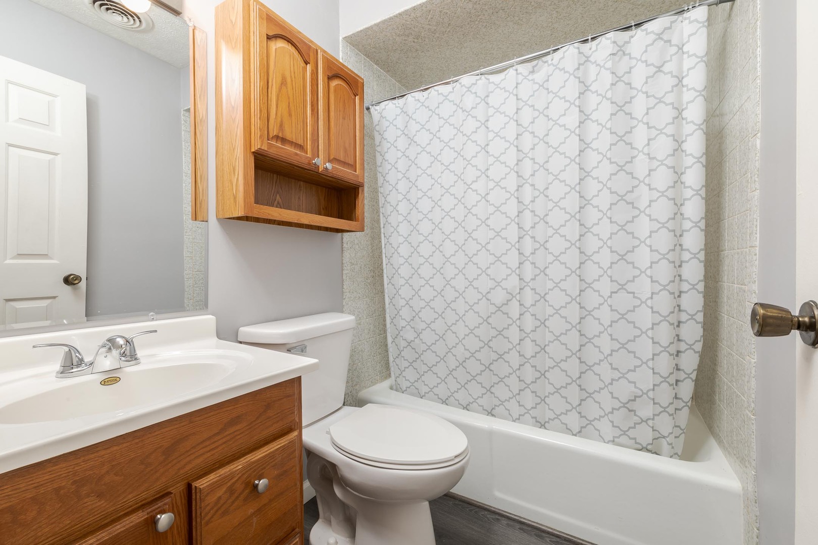 1111 E Jefferson Street #1, Bloomington, IL 61701