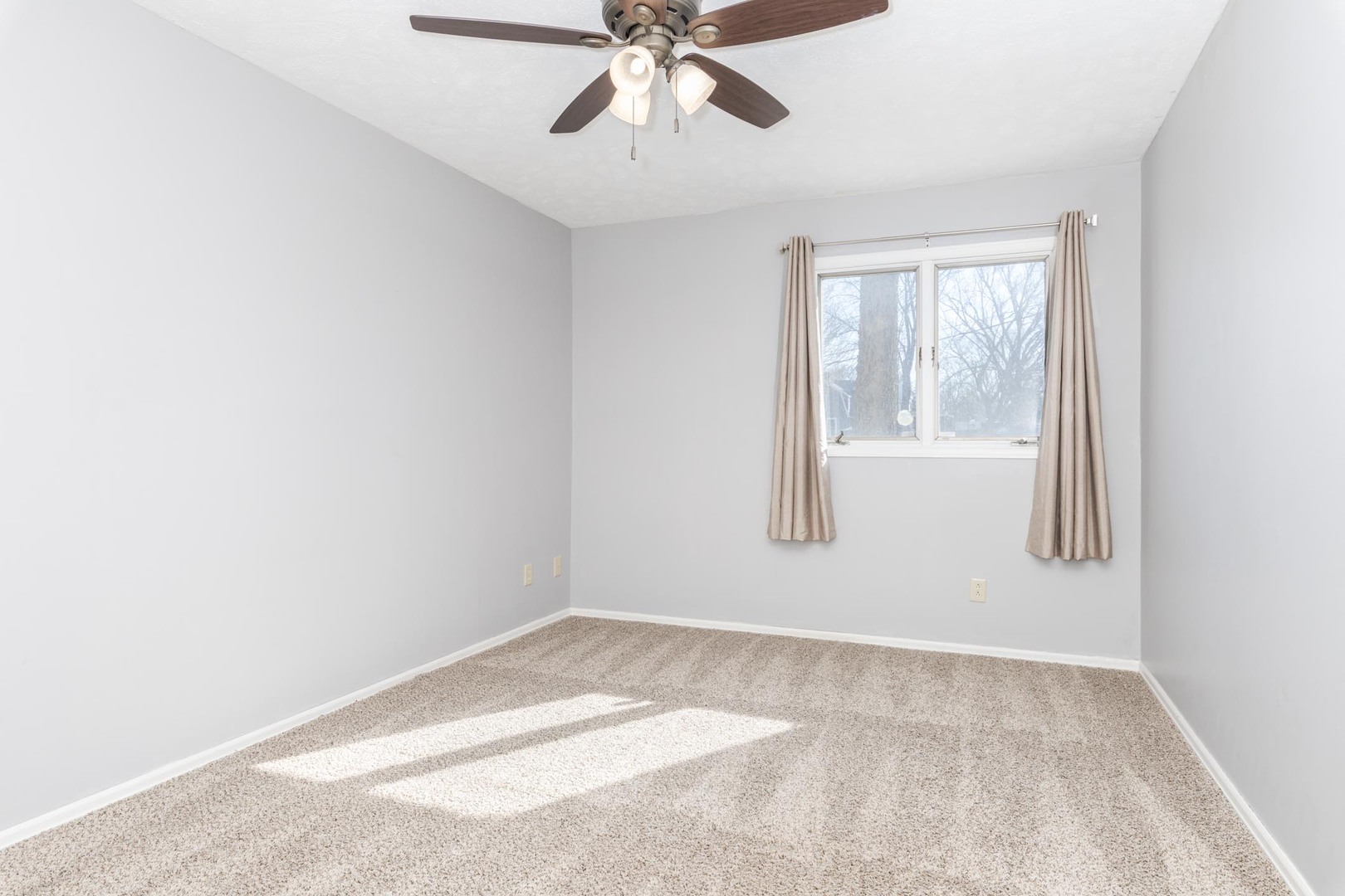 1111 E Jefferson Street #1, Bloomington, IL 61701