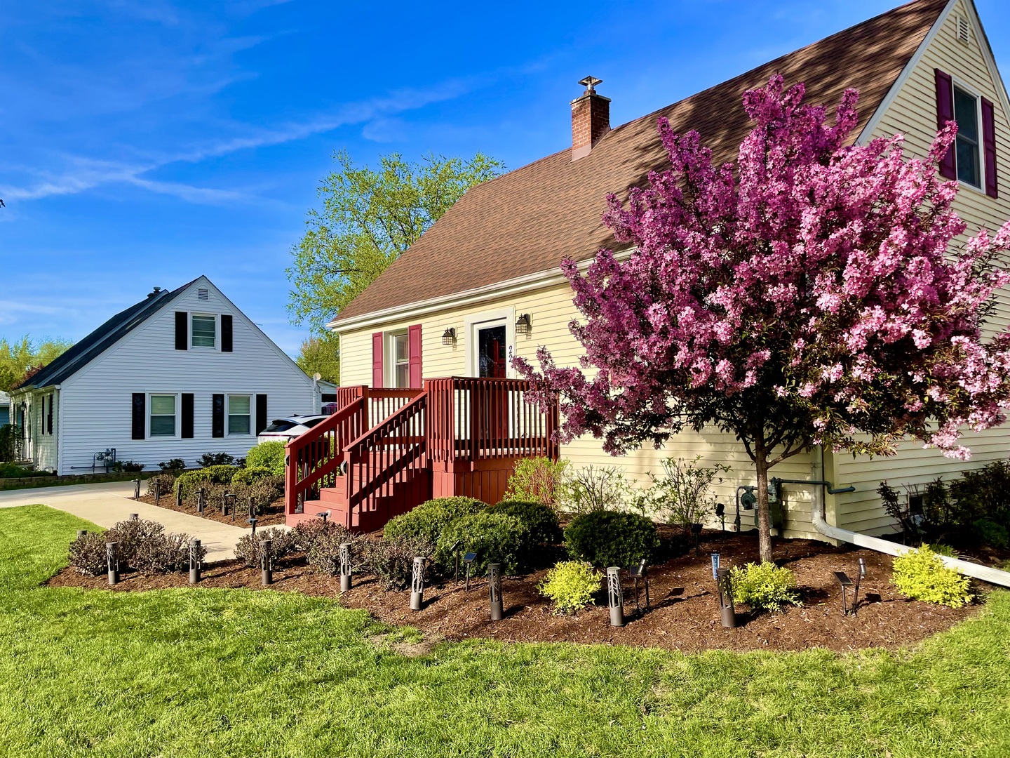 22 S Westlawn Avenue, Aurora, IL 60506