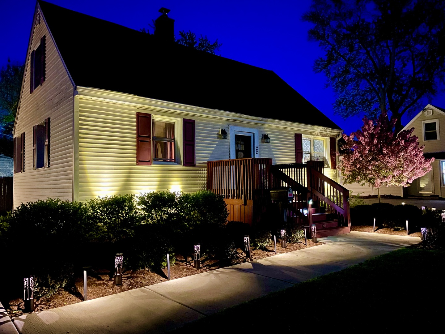 22 S Westlawn Avenue, Aurora, IL 60506