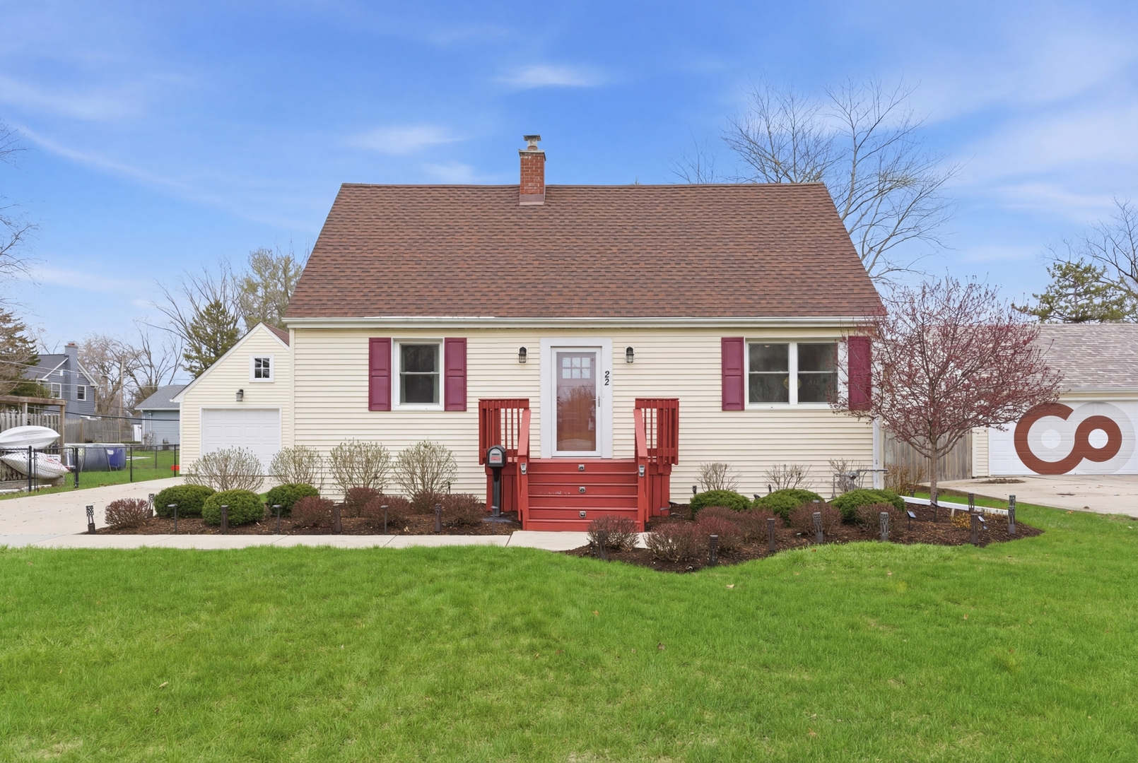 22 S Westlawn Avenue, Aurora, IL 60506