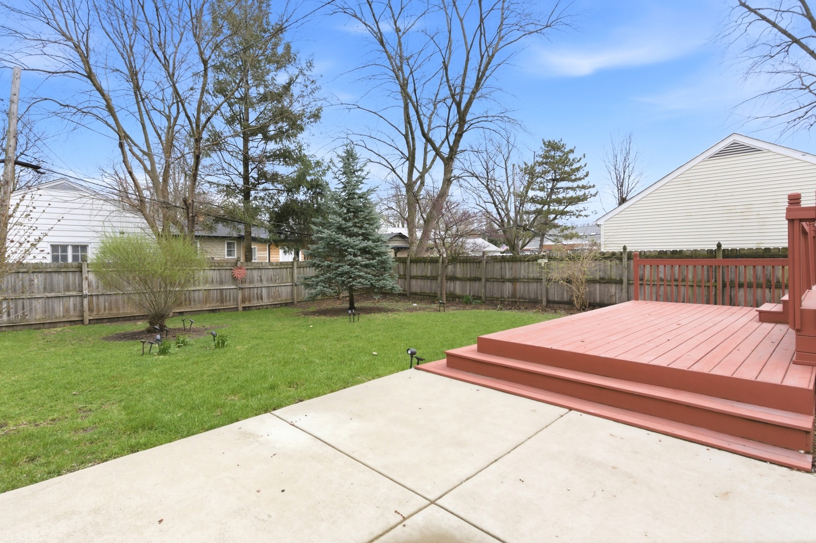 22 S Westlawn Avenue, Aurora, IL 60506