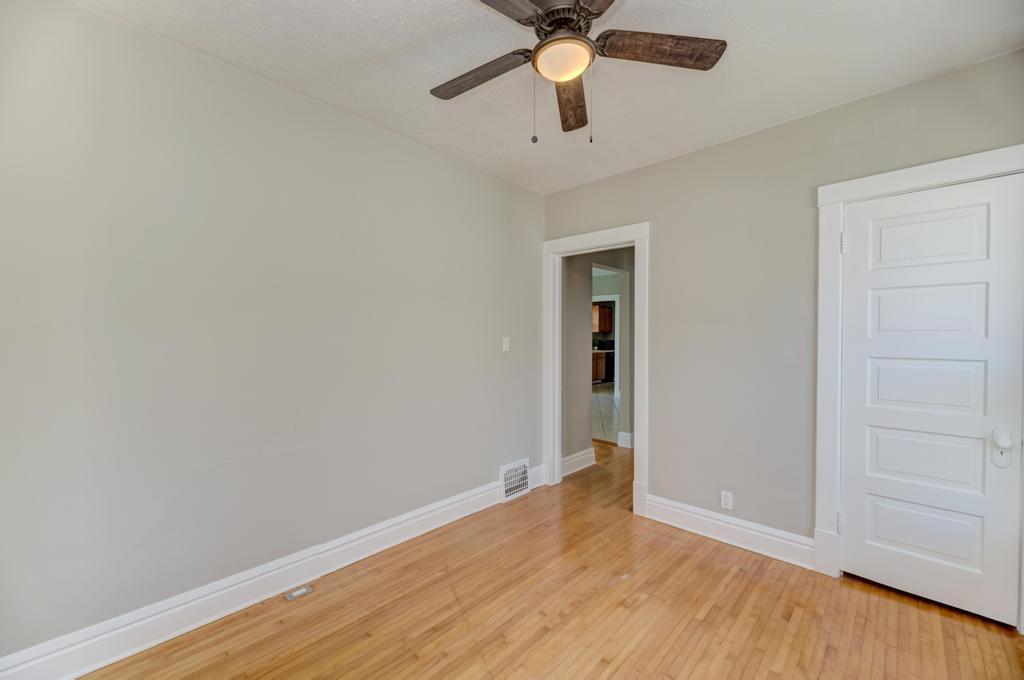 904 Caton Avenue, Joliet, IL 60435