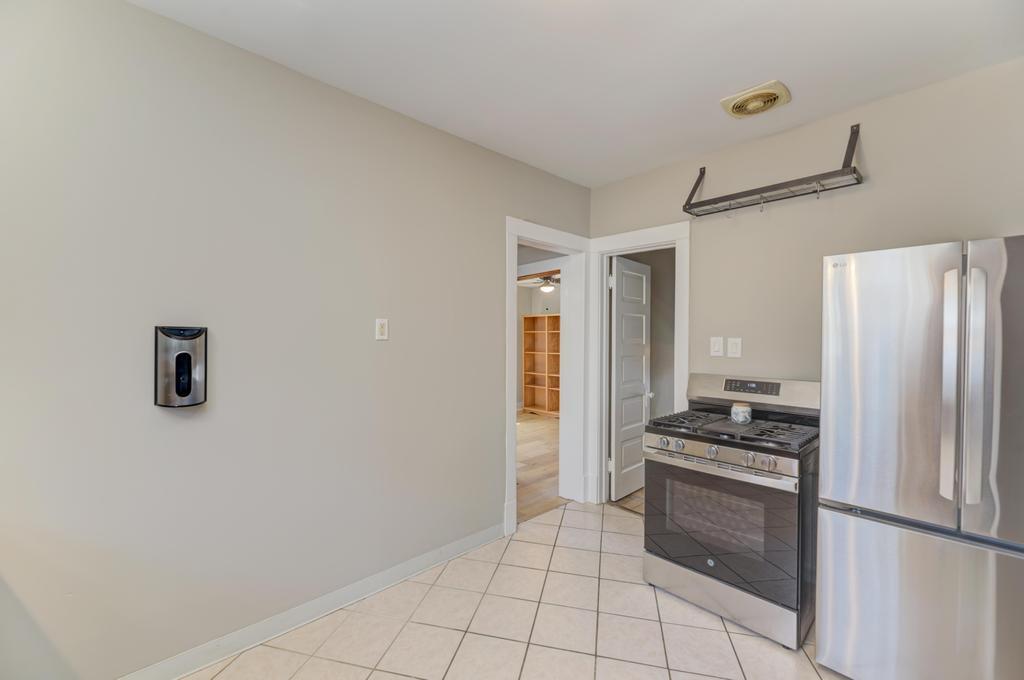 904 Caton Avenue, Joliet, IL 60435