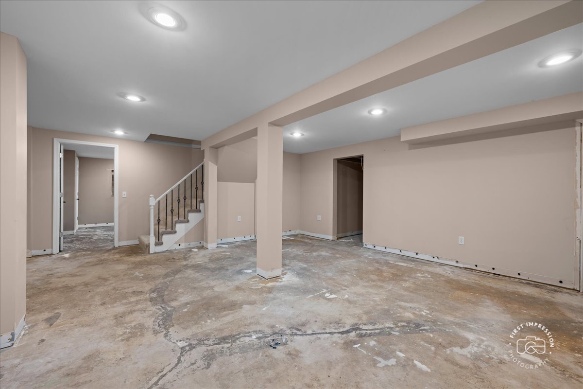 1101 W Bauer Road, Naperville, IL 60563