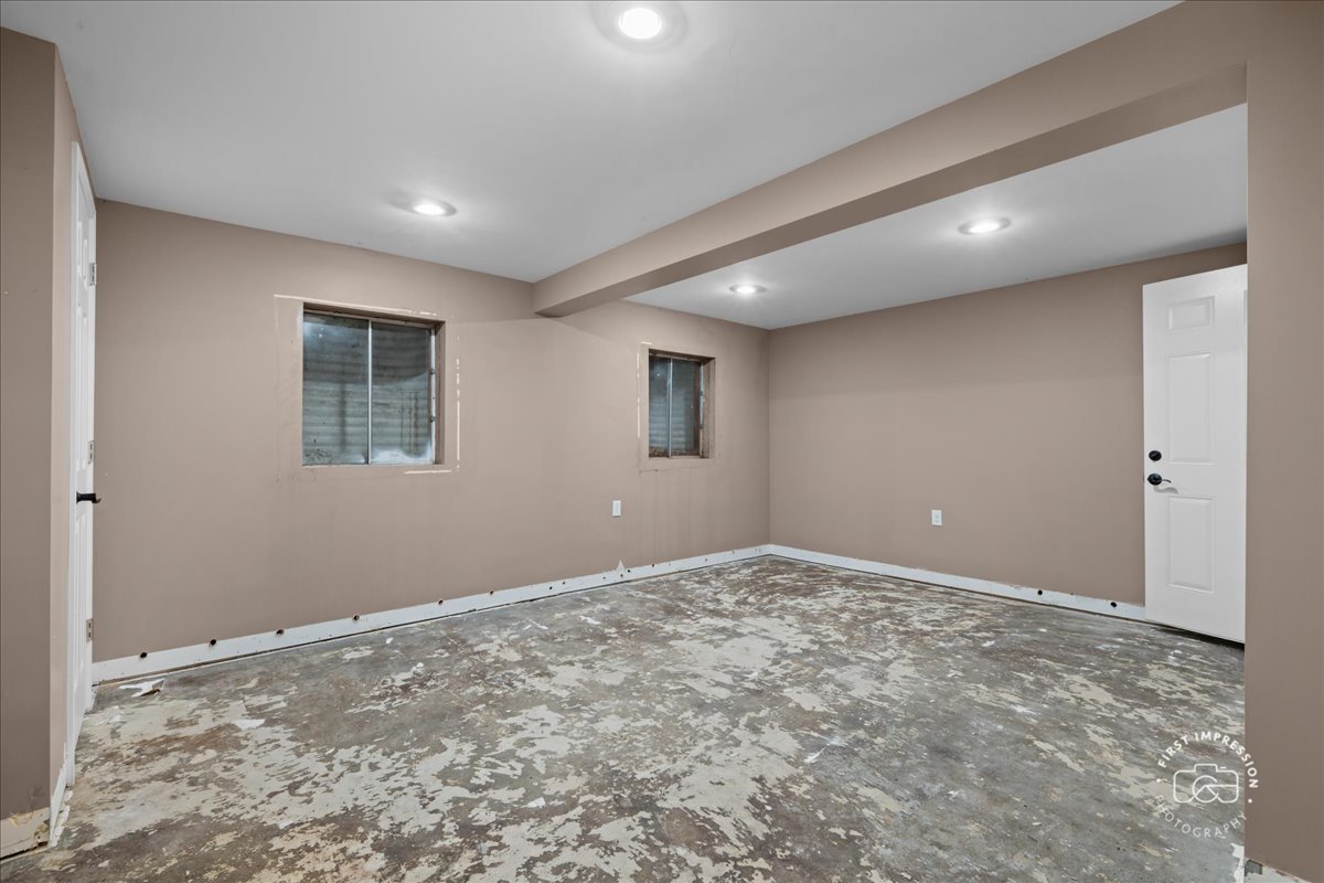 1101 W Bauer Road, Naperville, IL 60563