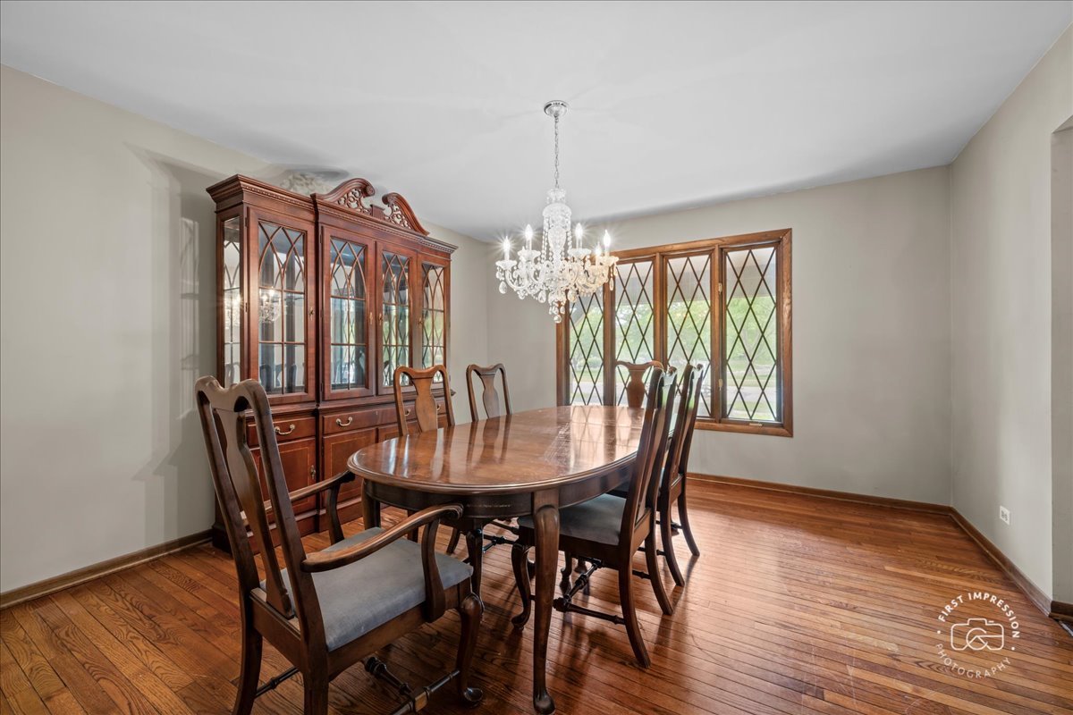 1101 W Bauer Road, Naperville, IL 60563