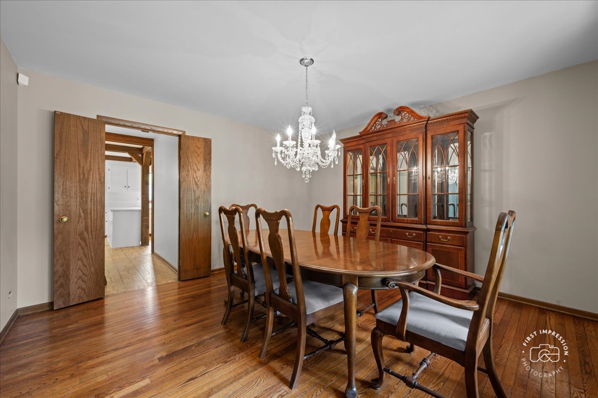 1101 W Bauer Road, Naperville, IL 60563