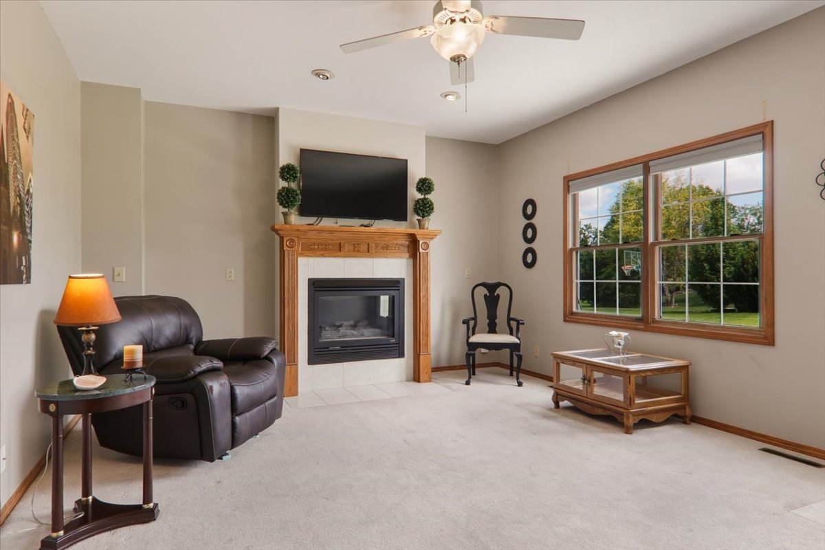 1 Quail Court, Downs, IL 61736