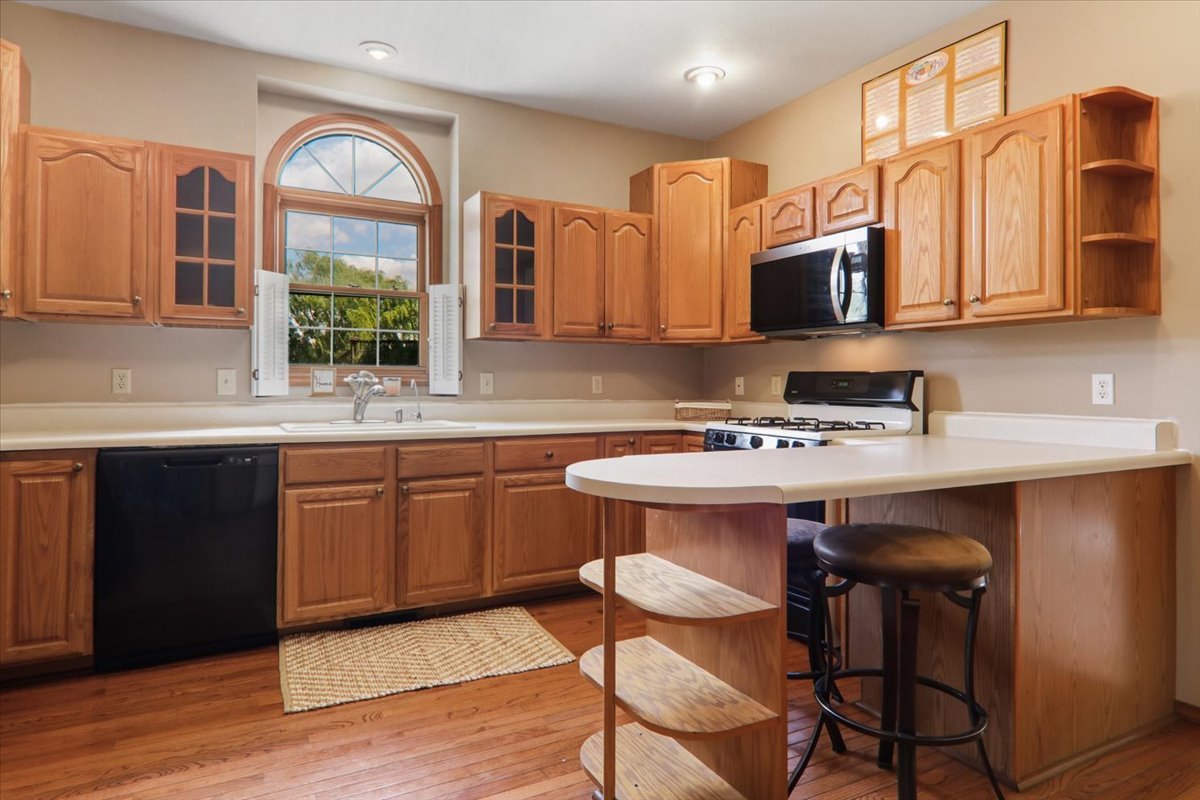 1 Quail Court, Downs, IL 61736