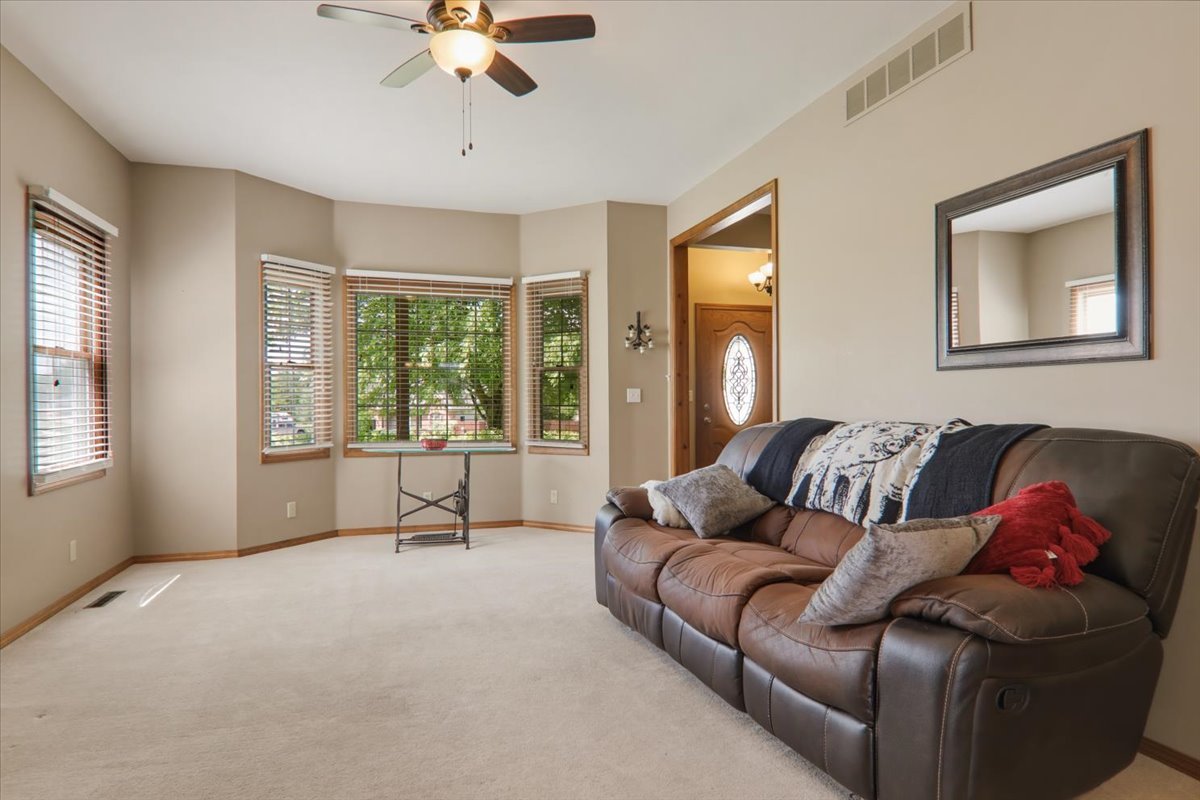 1 Quail Court, Downs, IL 61736