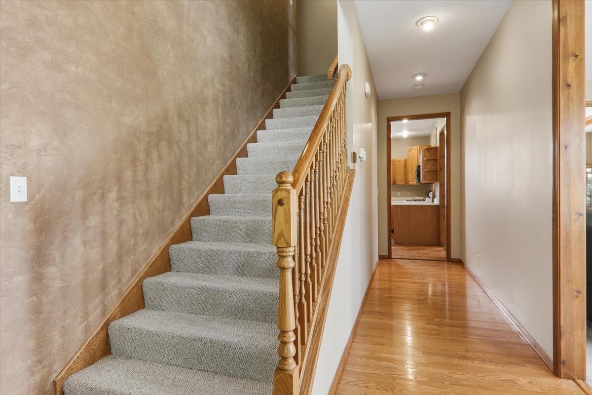 1 Quail Court, Downs, IL 61736