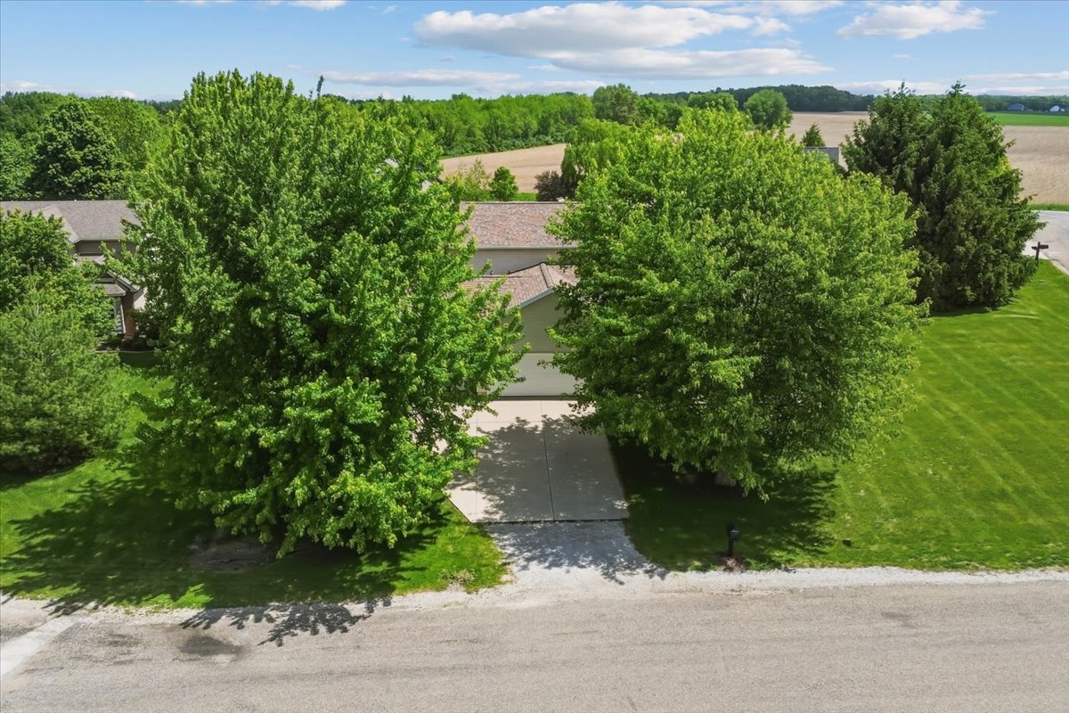 1 Quail Court, Downs, IL 61736