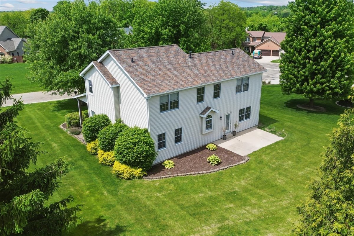 1 Quail Court, Downs, IL 61736