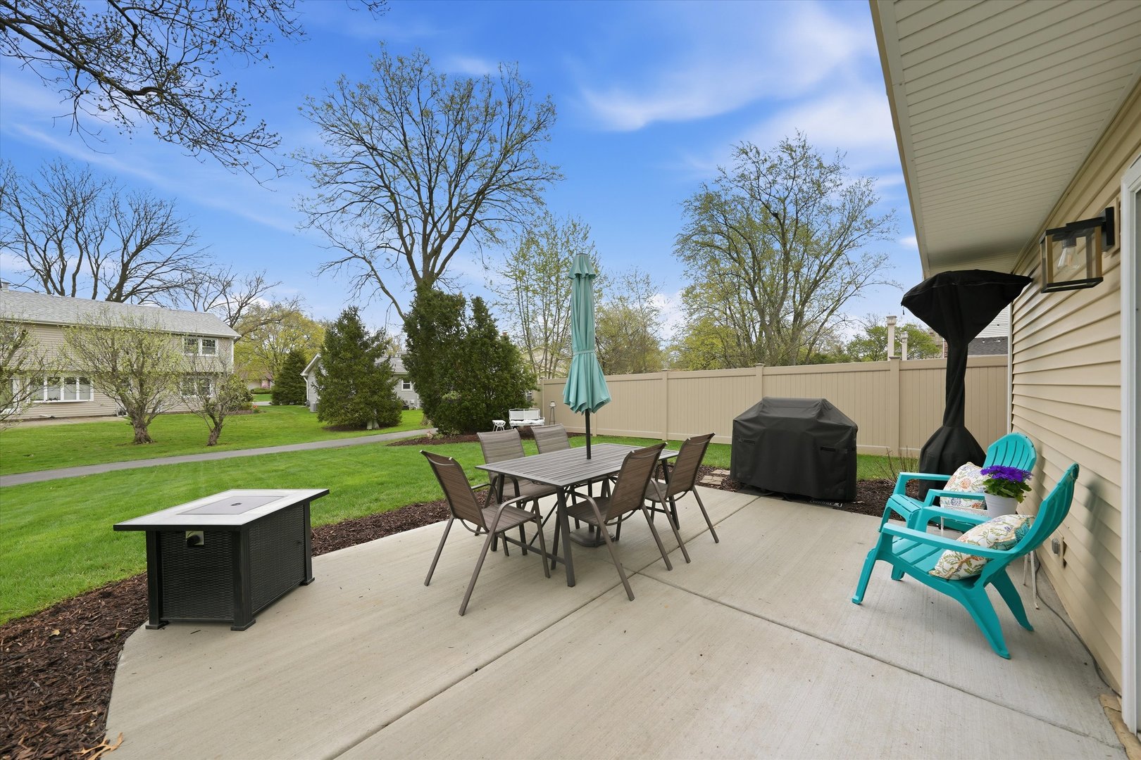 6718 Breckenridge Road, Lisle, IL 60532