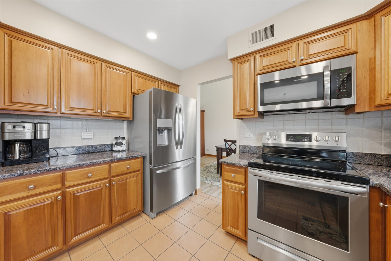 6718 Breckenridge Road, Lisle, IL 60532