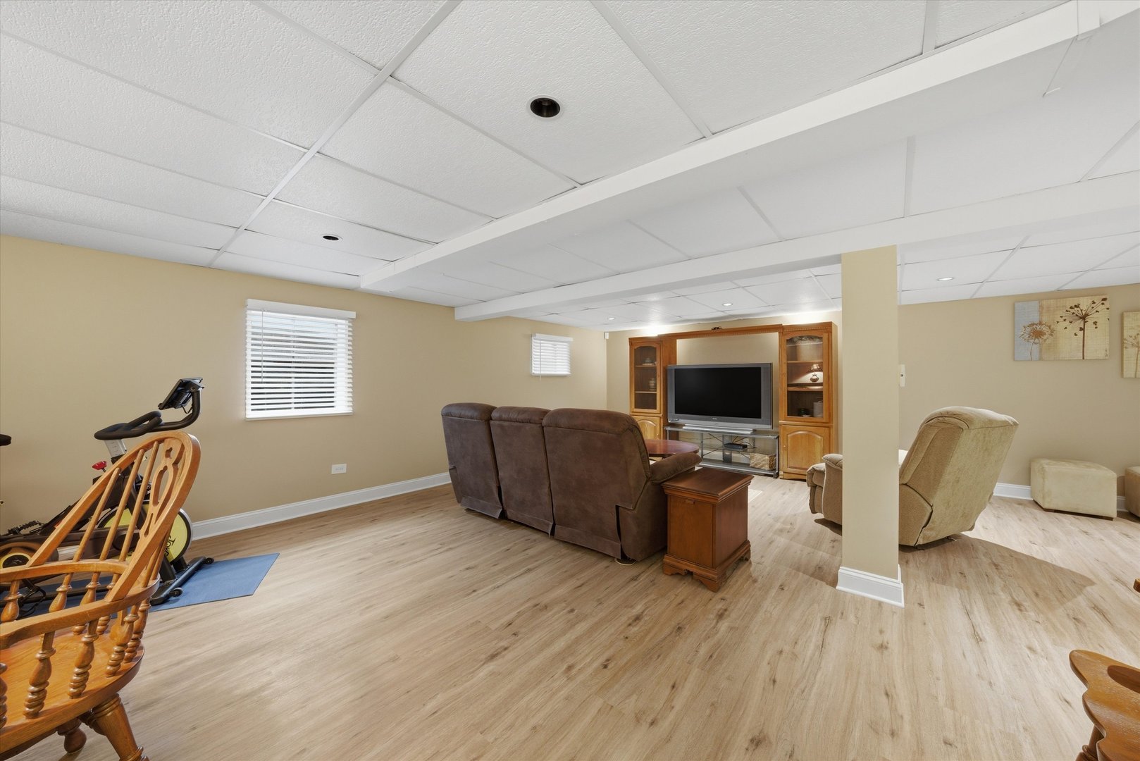 6718 Breckenridge Road, Lisle, IL 60532