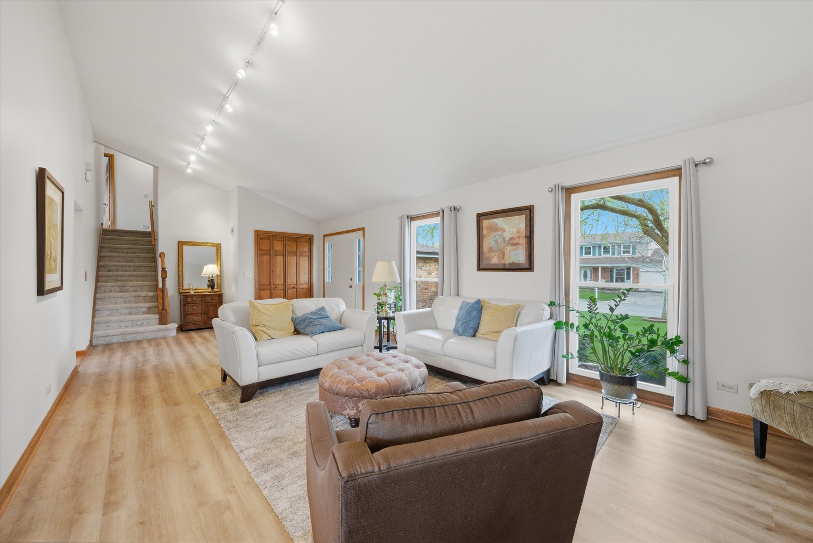 6718 Breckenridge Road, Lisle, IL 60532