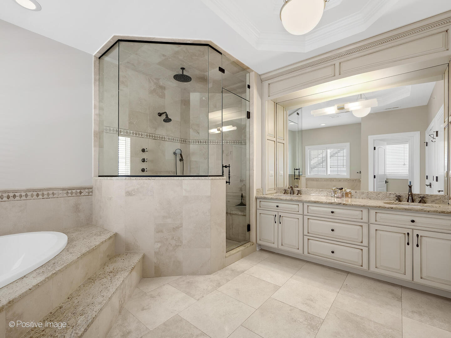 116 S Prospect Avenue, Clarendon Hills, IL 60514