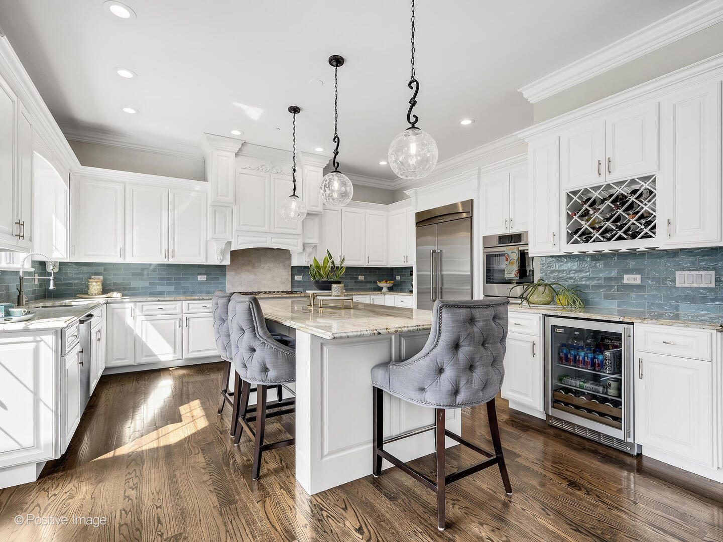 116 S Prospect Avenue, Clarendon Hills, IL 60514