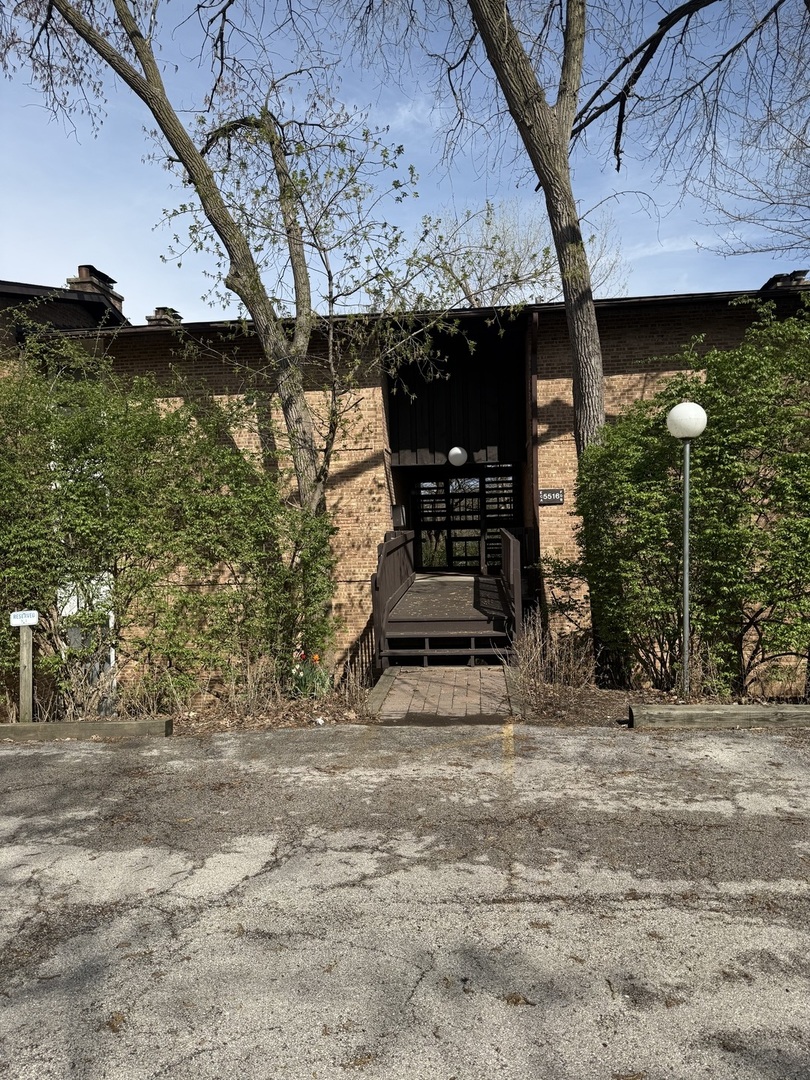 5516 E Lake Drive #92-D, Lisle, IL 60532