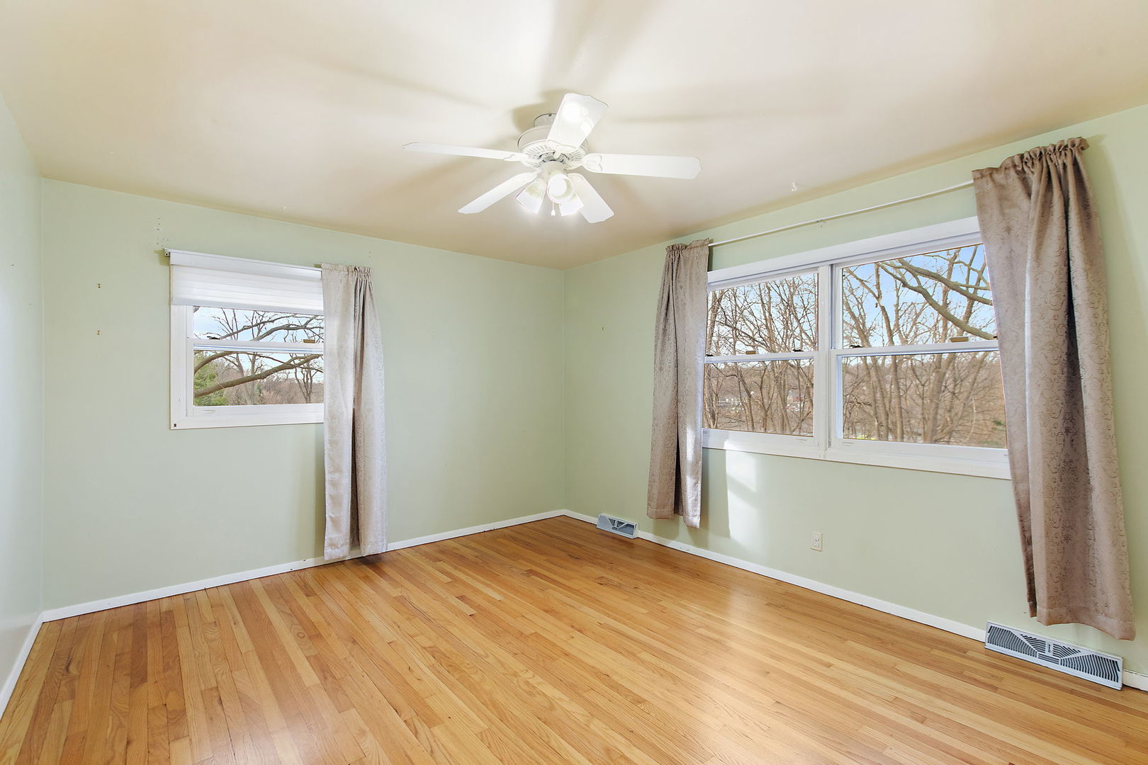 1000 Jackson Avenue, St. Charles, IL 60174