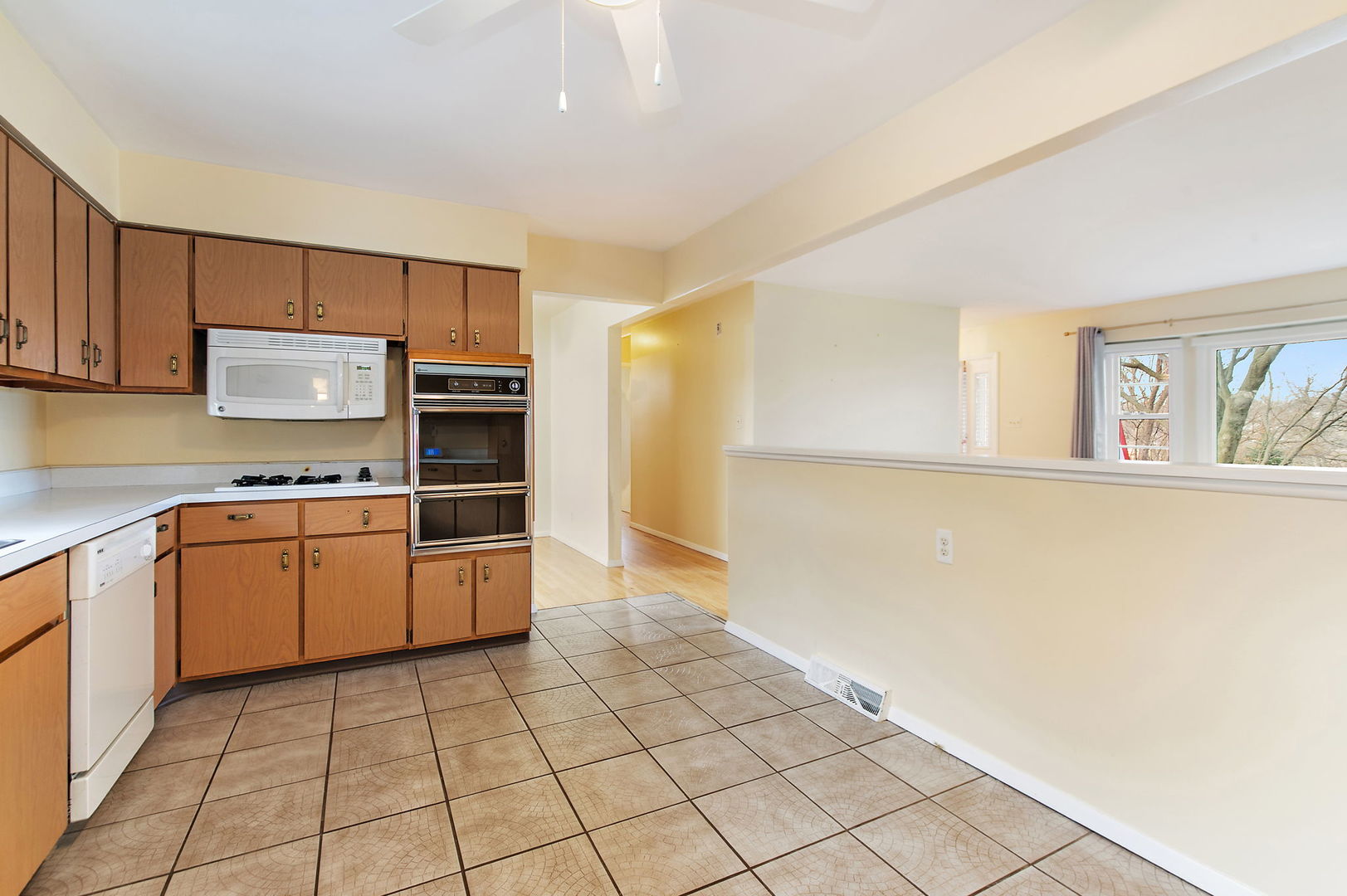 1000 Jackson Avenue, St. Charles, IL 60174