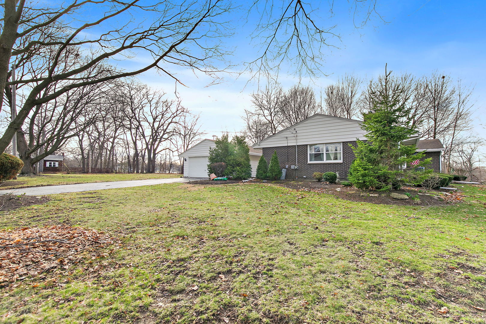 1000 Jackson Avenue, St. Charles, IL 60174