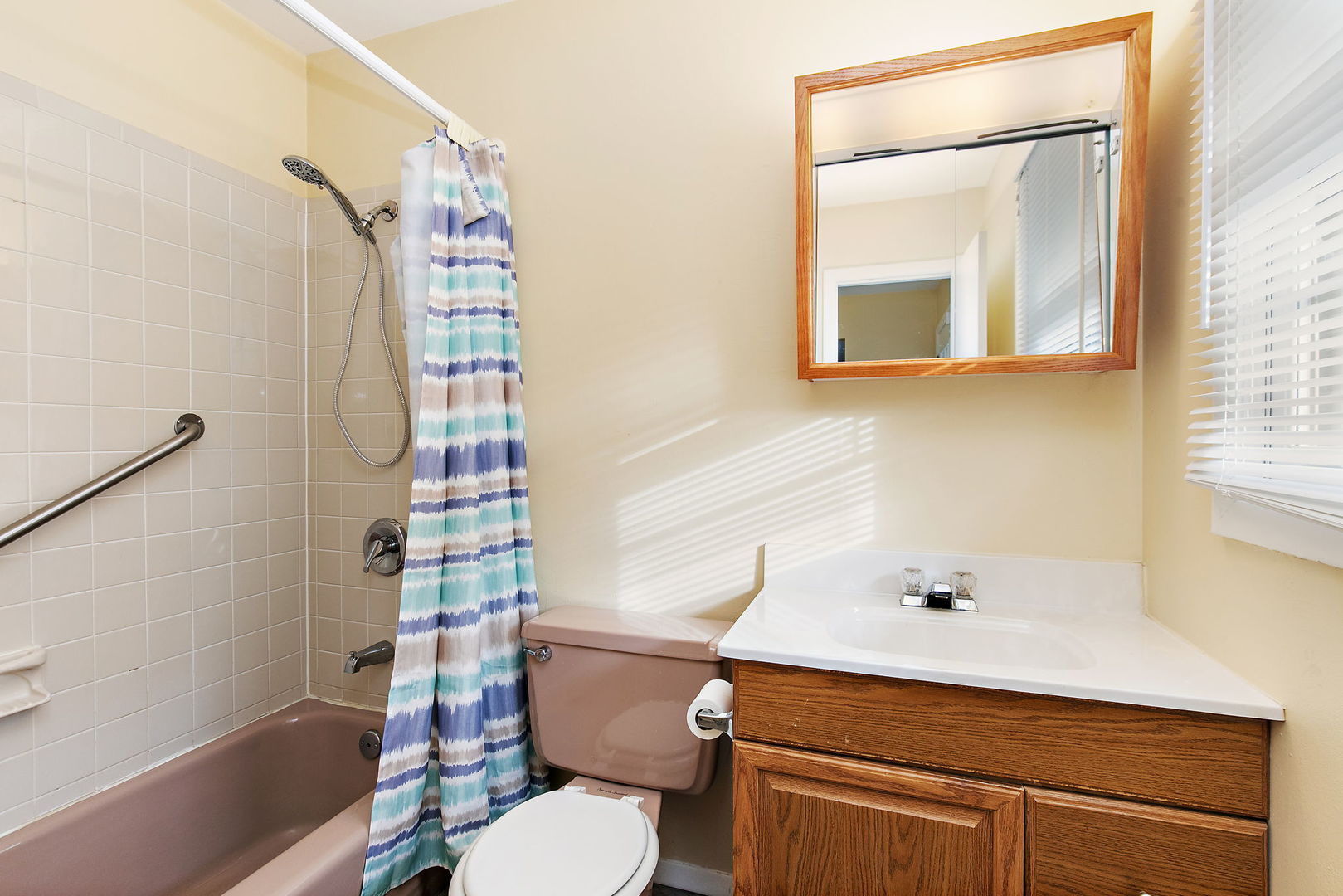 1000 Jackson Avenue, St. Charles, IL 60174