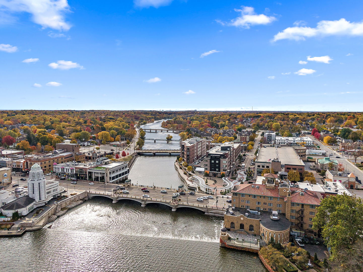 1000 Jackson Avenue, St. Charles, IL 60174