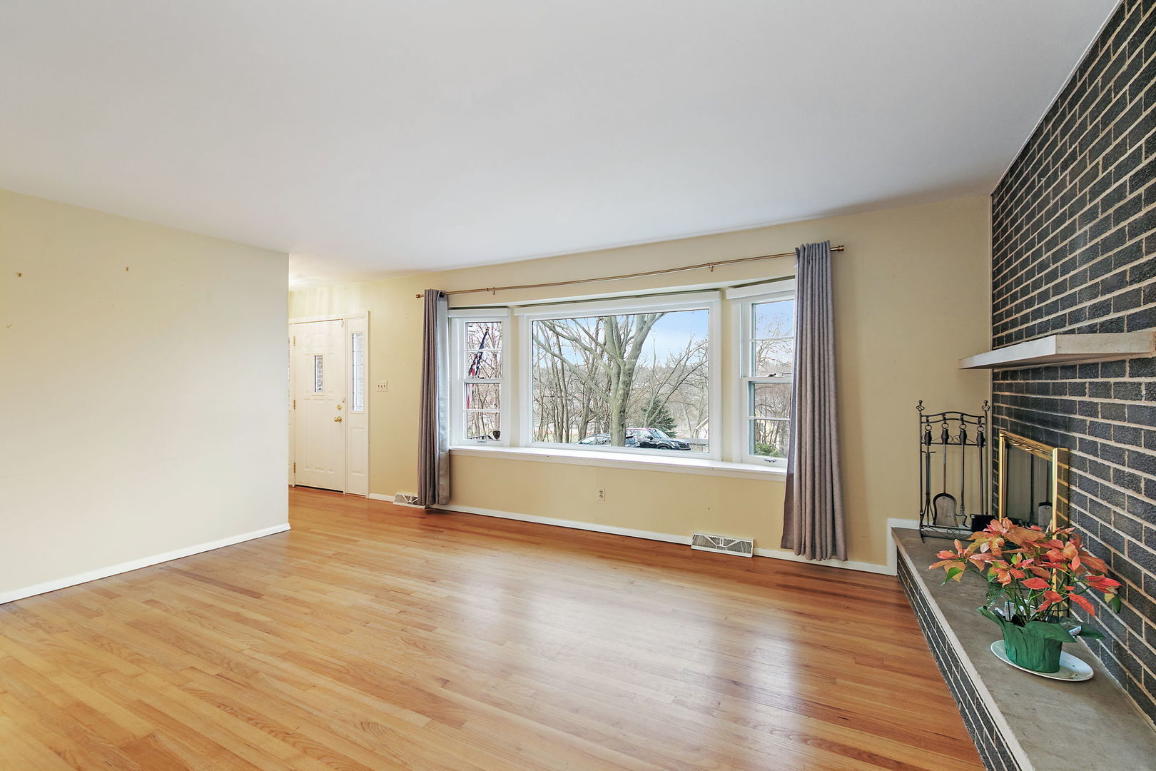 1000 Jackson Avenue, St. Charles, IL 60174