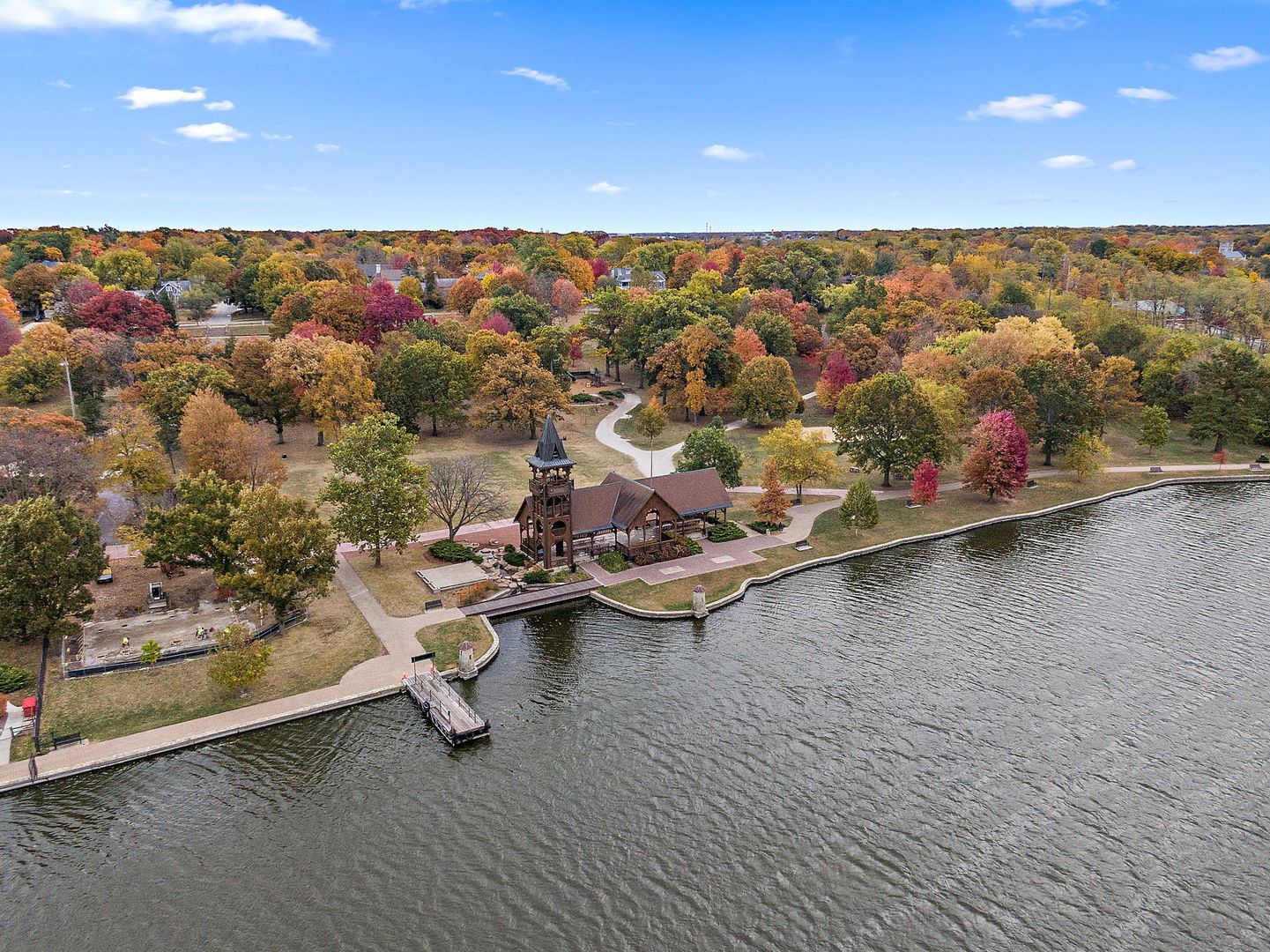 1000 Jackson Avenue, St. Charles, IL 60174