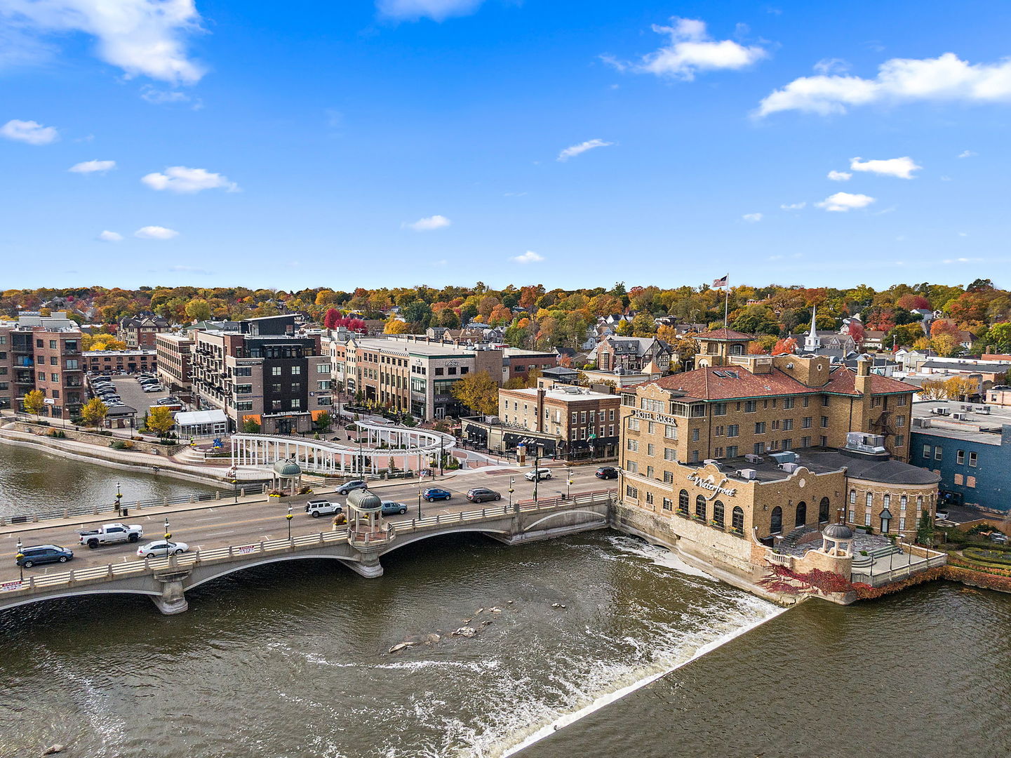 1000 Jackson Avenue, St. Charles, IL 60174