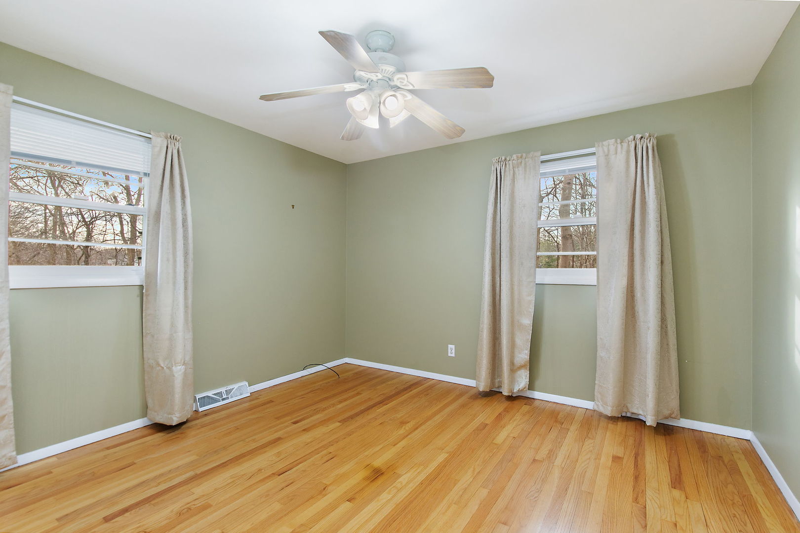 1000 Jackson Avenue, St. Charles, IL 60174